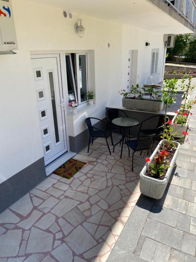 Apartment Bono Baska Voda Luaran gambar