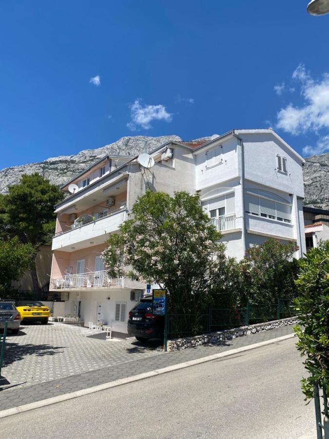 Apartment Bono Baska Voda Luaran gambar